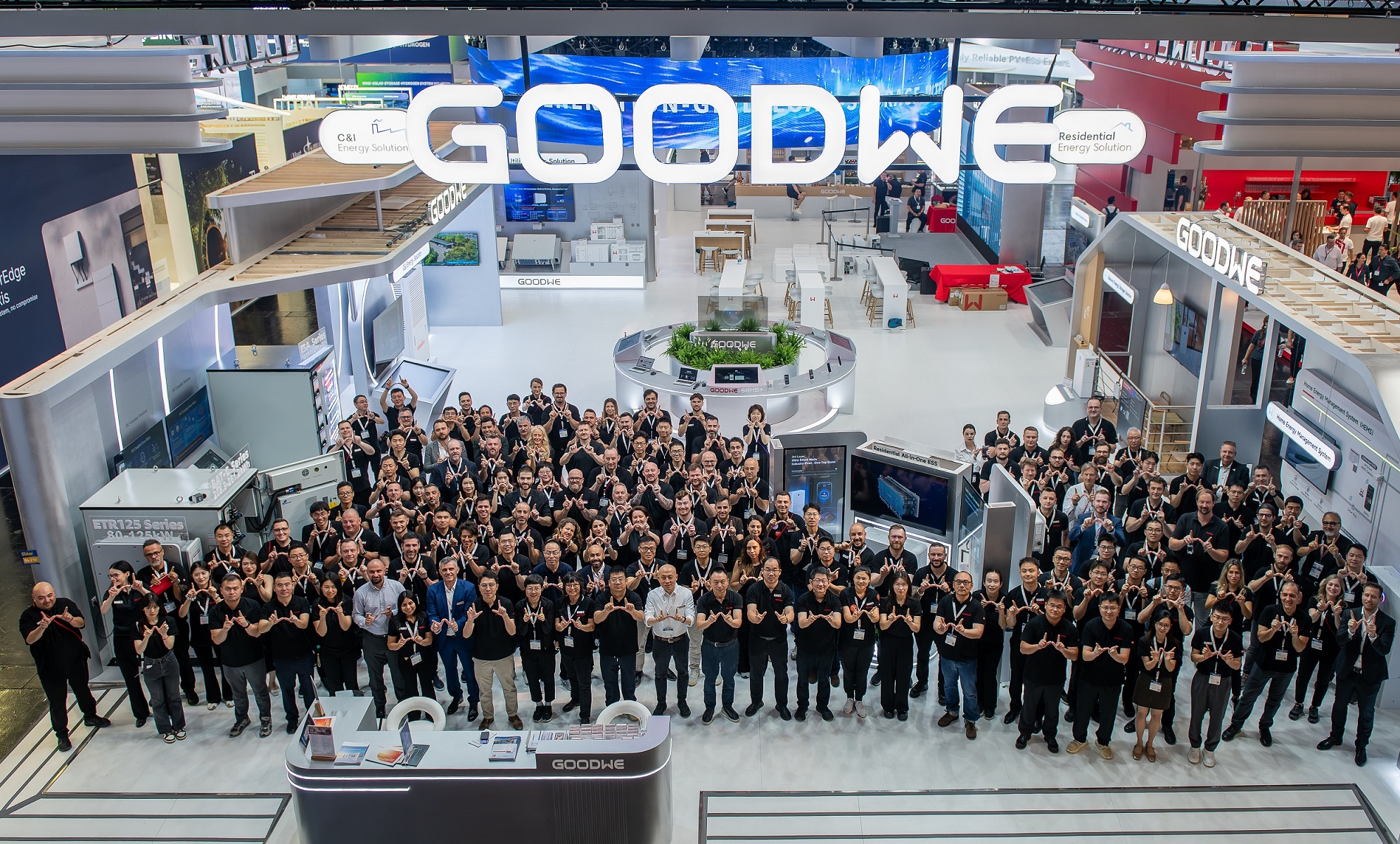 Intersolar2026grouppicture.jpg